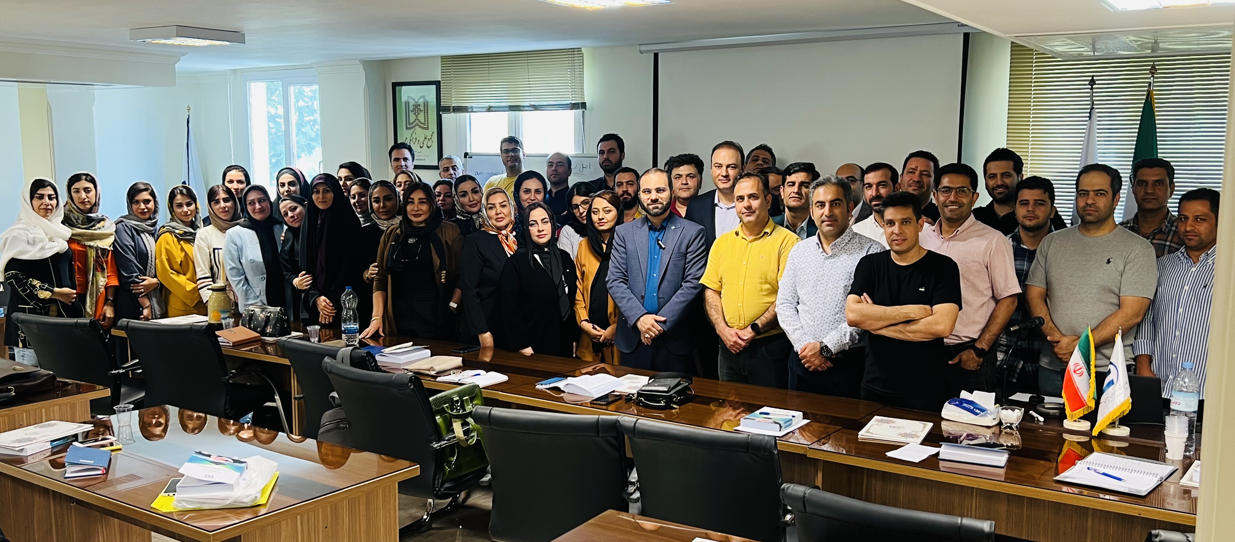 عکس دسته جمعی-کارگاه جامع خرداد 1402-کانون قراردادنویسان ایران